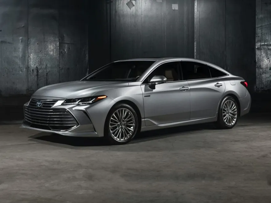2020 Toyota Avalon Hybrid Limited photo 1