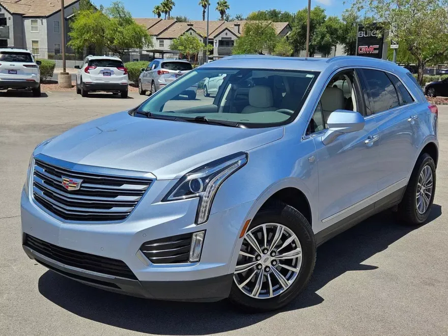 2017 Cadillac XT5 Luxury photo 1