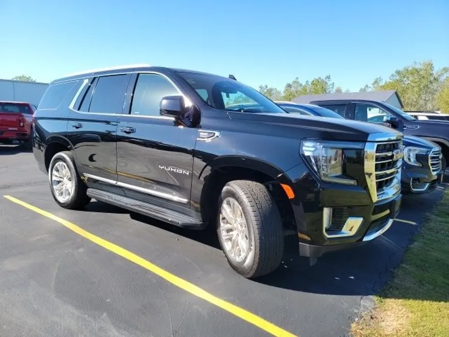 2023 Gmc Yukon SLT photo 1
