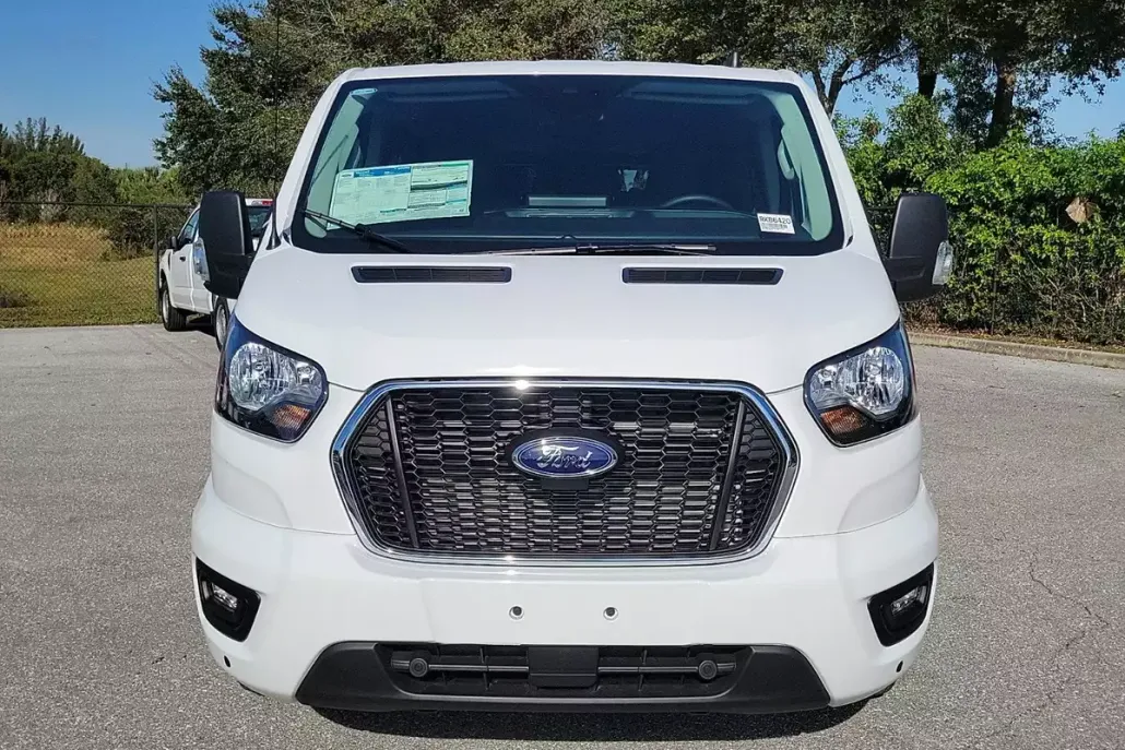 2024 Ford Transit Passenger XLT photo 1