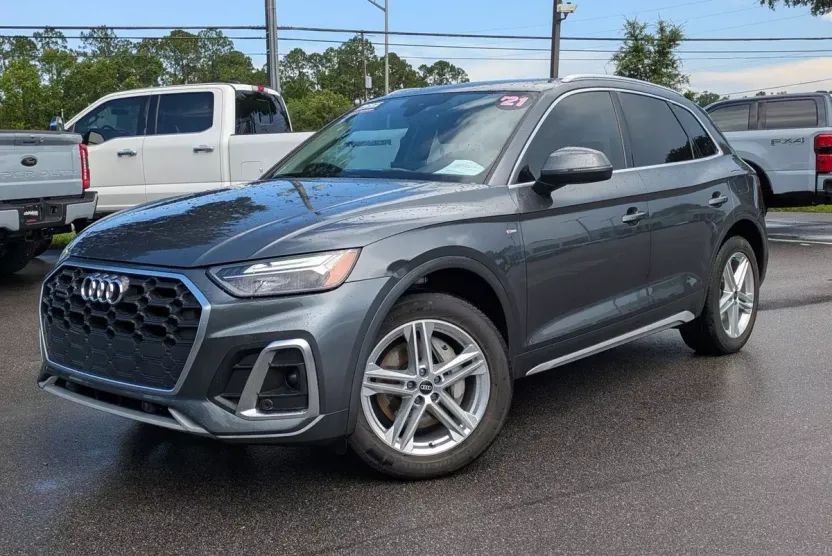 2021 Audi Q5 Premium 55 TFSI e photo 1