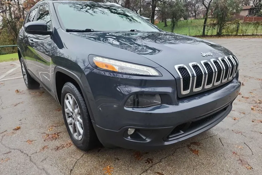 2018 Jeep Cherokee Latitude photo 1