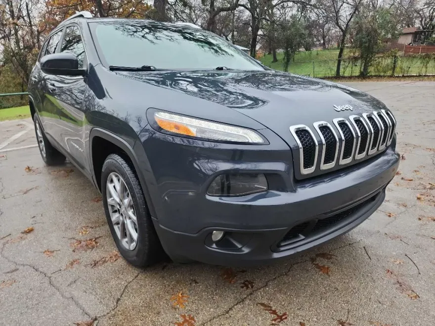 2018 Jeep Cherokee Latitude photo 1