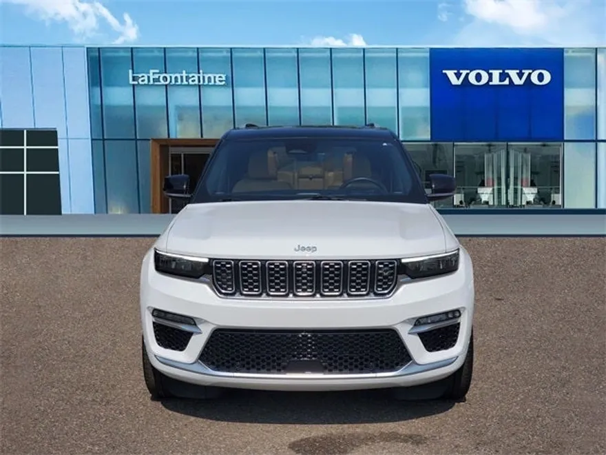 2023 Jeep Cherokee Summit 4xe photo 1