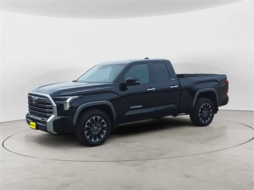 2022 Toyota Tundra Limited Double Cab photo 1