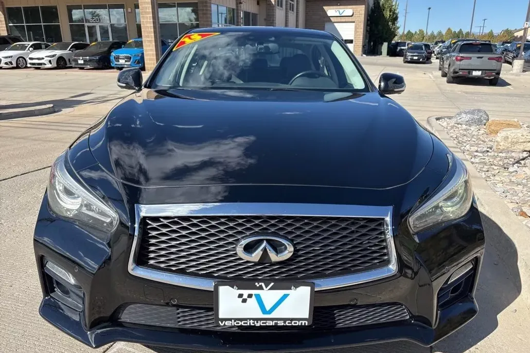 2015 Infiniti Q50 Sport photo 1