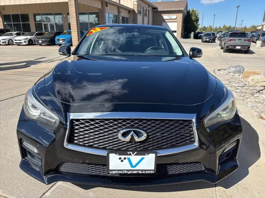 2015 Infiniti Q50 Sport photo 1