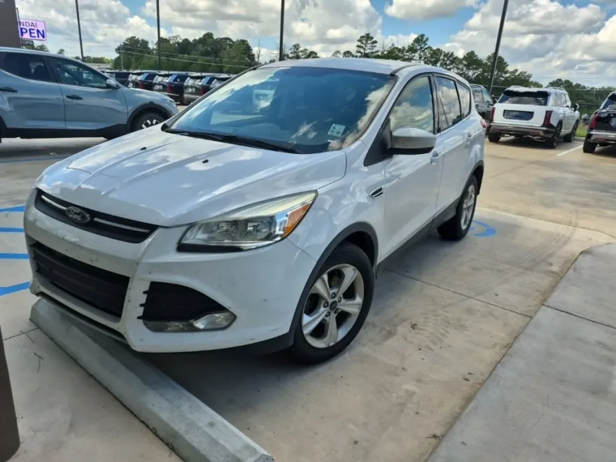2015 Ford Escape SE photo 1