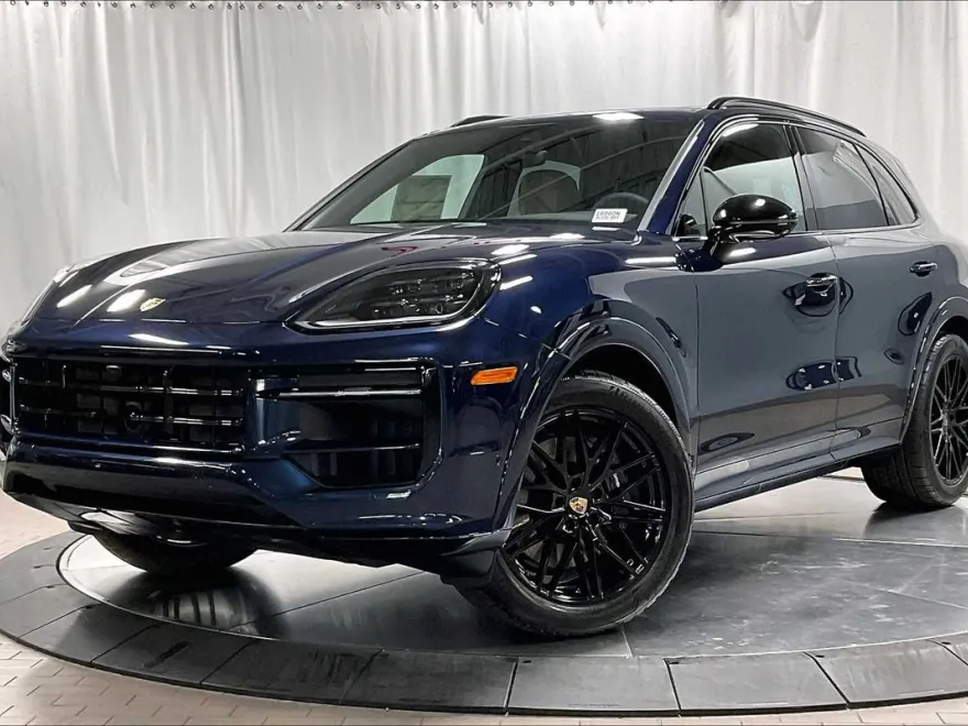 2025 Porsche Cayenne photo 1