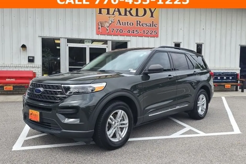 2022 Ford Explorer XLT photo 1