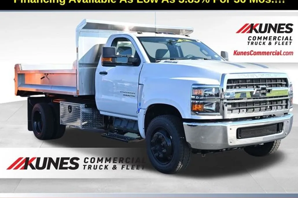 2024 Chevrolet Silverado 5500HD Work Truck photo 1