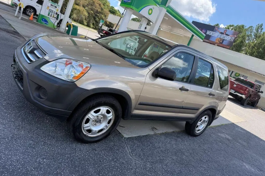 2005 Honda CR-V LX photo 1