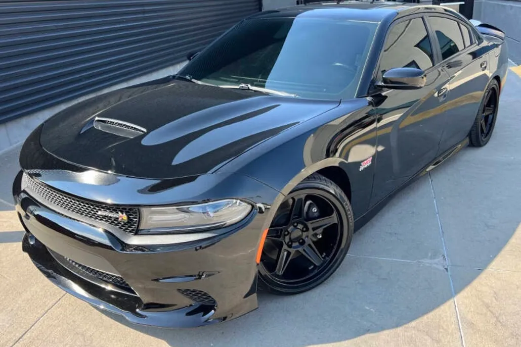 2020 Dodge Charger Scat Pack photo 1