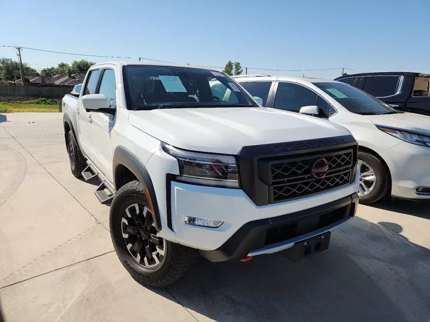 2023 Nissan Frontier PRO-4X photo 1