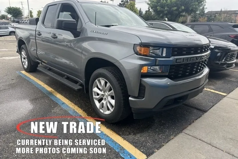2020 Chevrolet Silverado 1500 Custom photo 1