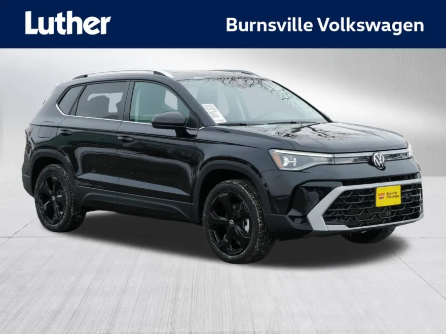 2025 Volkswagen Taos SEL photo 1