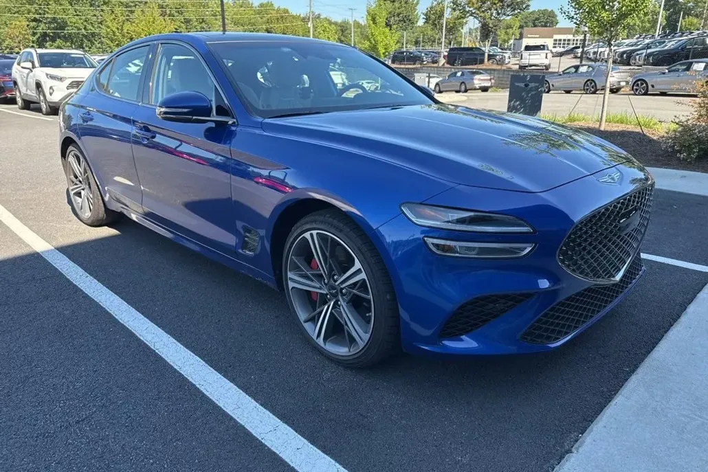 2025 Genesis G70 2.5T Sport Prestige photo 1