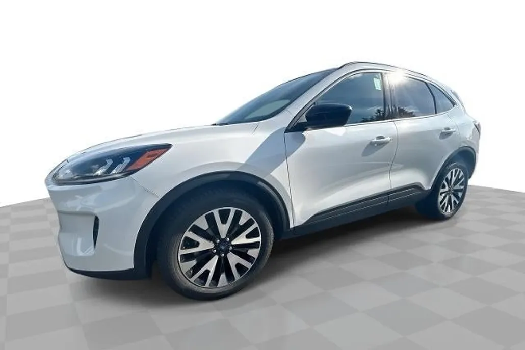 2020 Ford Escape SE Sport Hybrid photo 1
