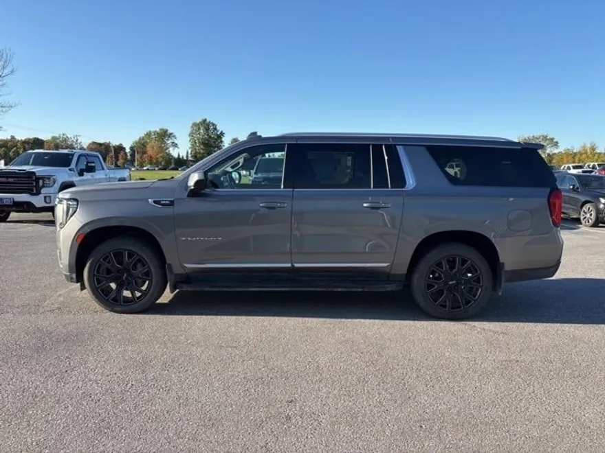 2021 Gmc Yukon XL SLT photo 1