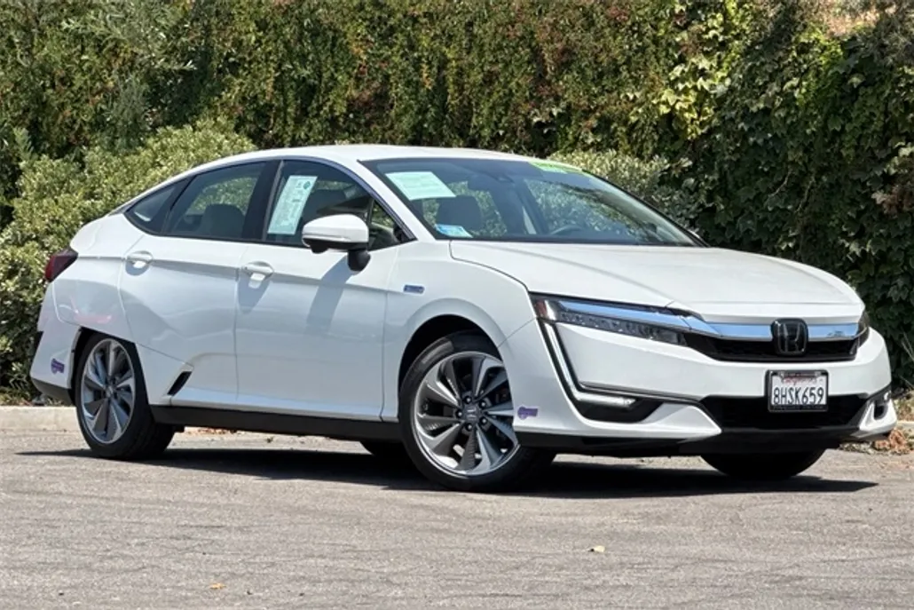 2018 Honda Clarity Plug-In Hybrid photo 1