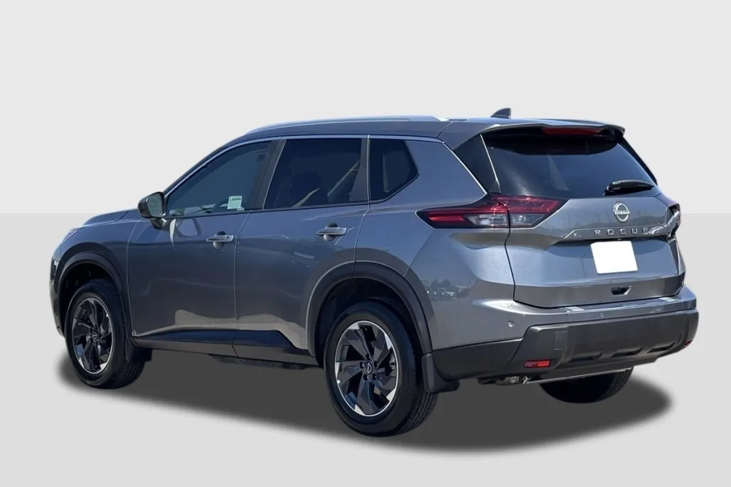 2025 Nissan Rogue SV photo 1