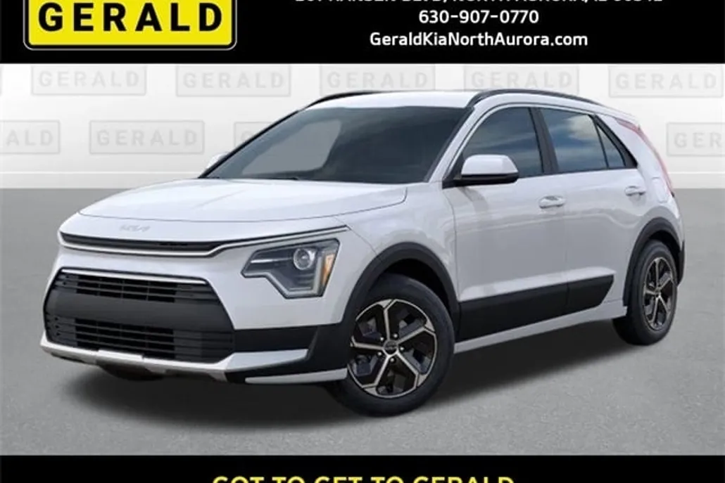 2025 Kia Niro LX photo 1