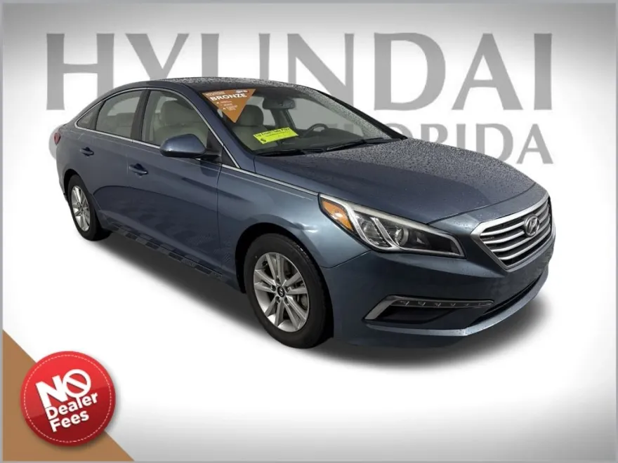 2015 Hyundai Sonata SE photo 1