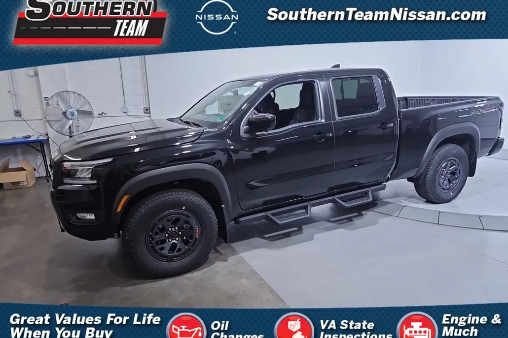 2025 Nissan Frontier PRO-4X photo 1
