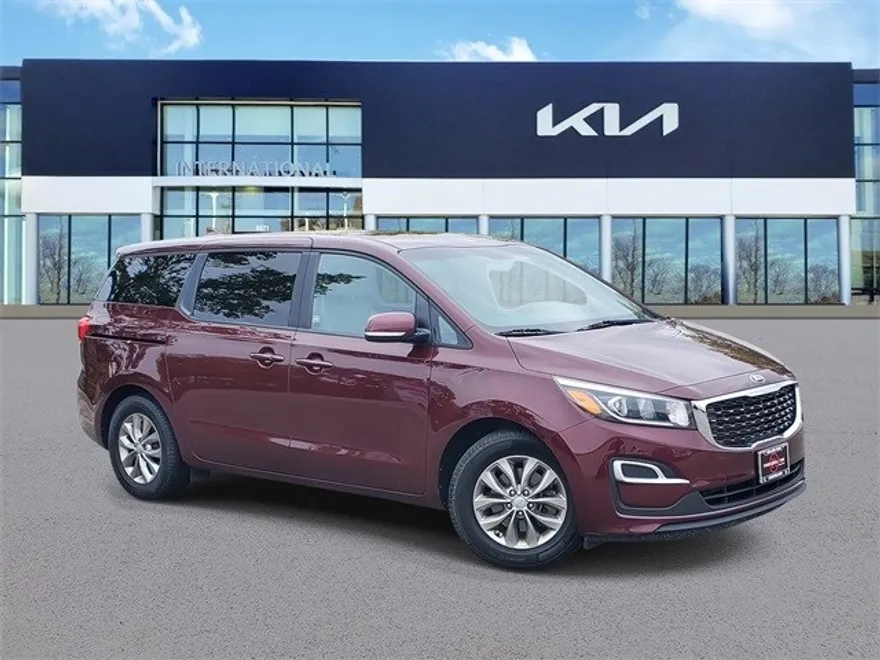 2019 Kia Sedona LX photo 1