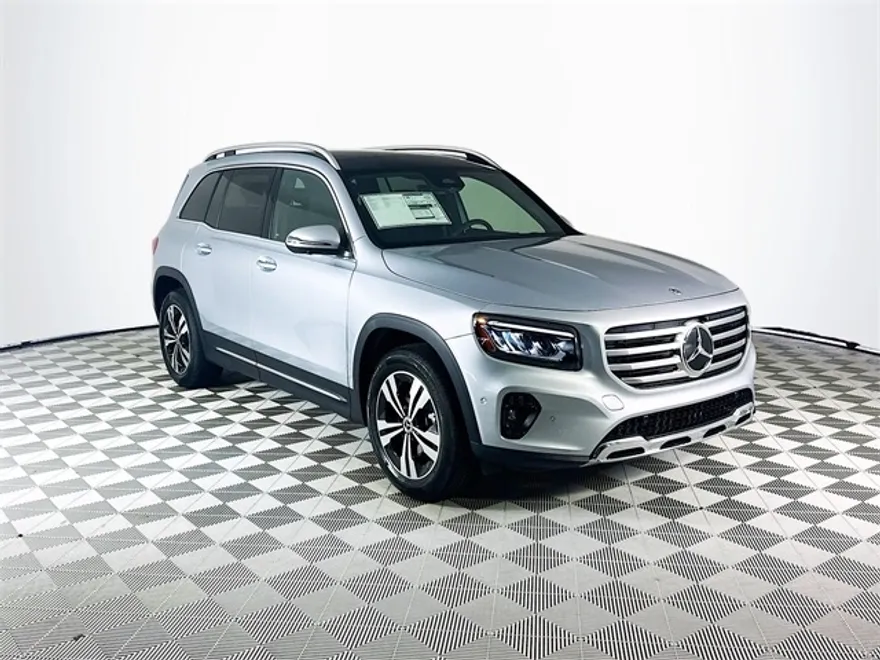 2026 Mercedes Benz GLB 250 photo 1