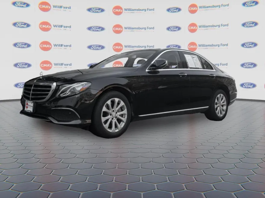 2017 Mercedes Benz E 300 4MATIC photo 1
