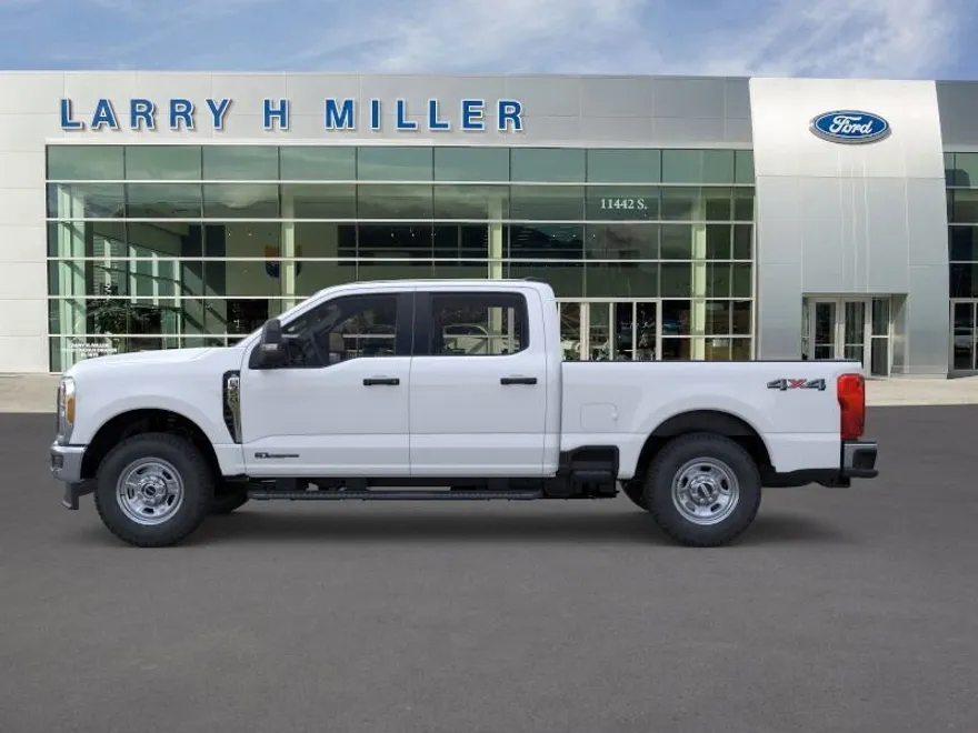 2025 Ford F-350 XL photo 1