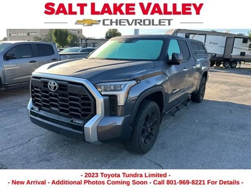2023 Toyota Tundra Limited photo 1
