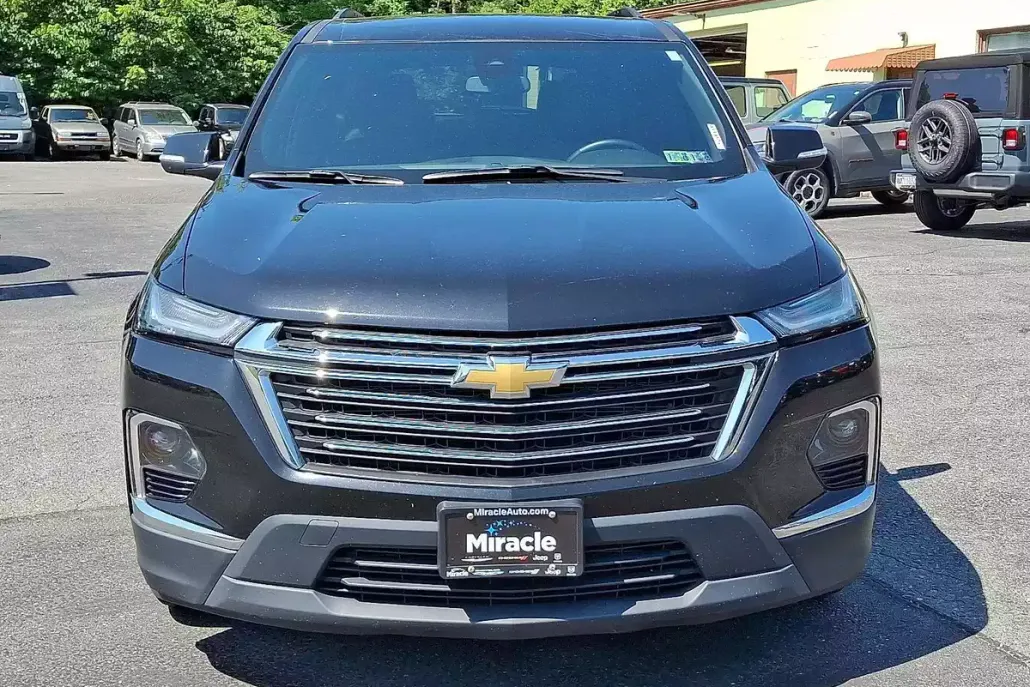 2023 Chevrolet Traverse Leather photo 1