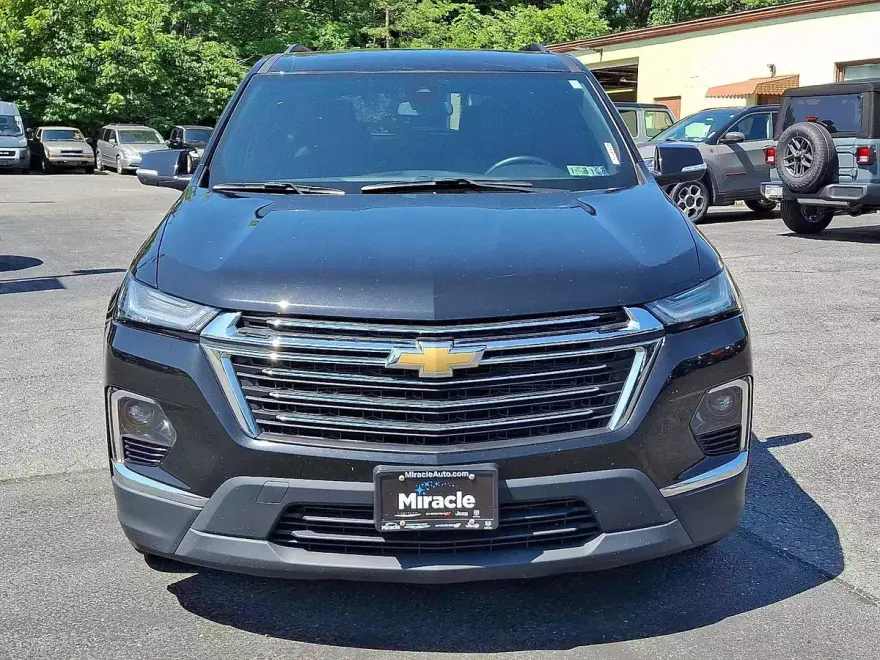 2023 Chevrolet Traverse Leather photo 1