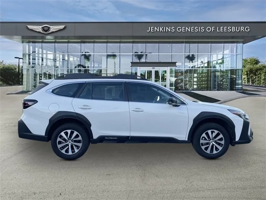 2024 Subaru Outback 2.5i photo 1