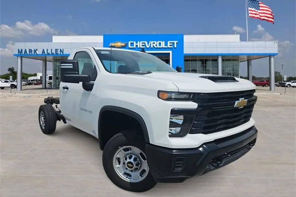 2024 Chevrolet Silverado 2500HD photo 1