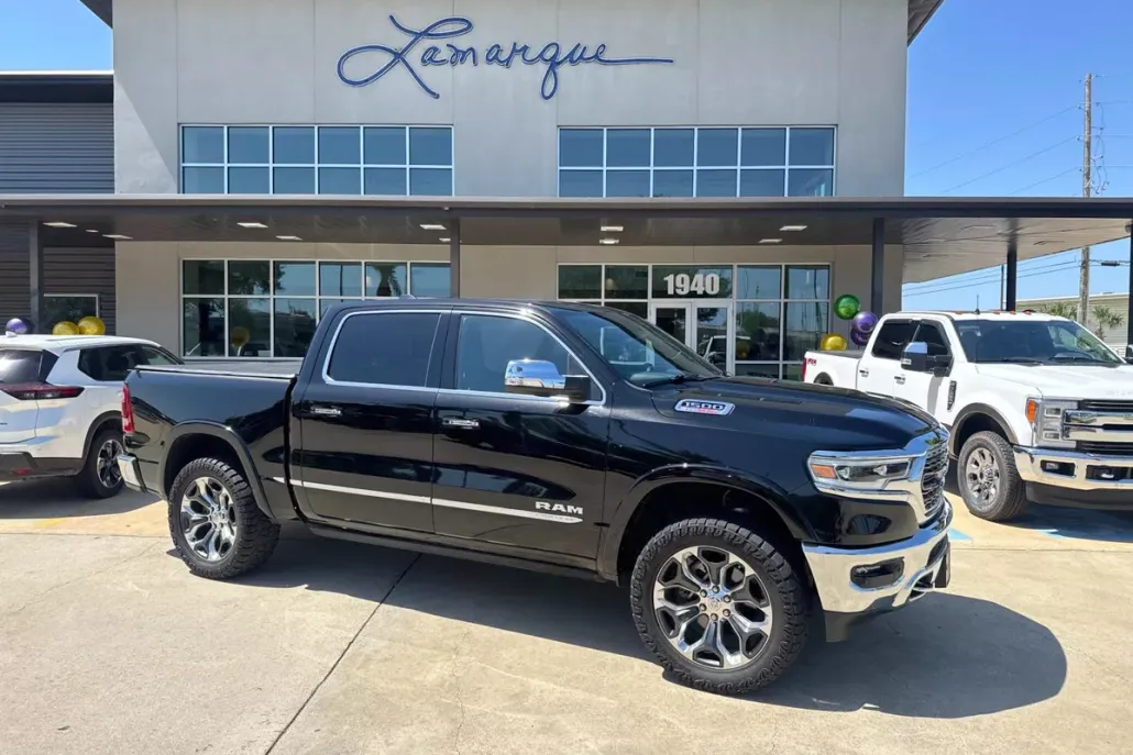 2022 Ram 1500 Limited photo 1