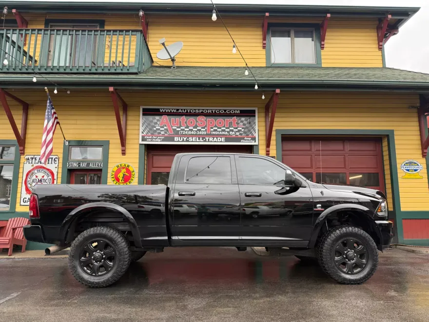 2014 Ram 2500 Laramie photo 1