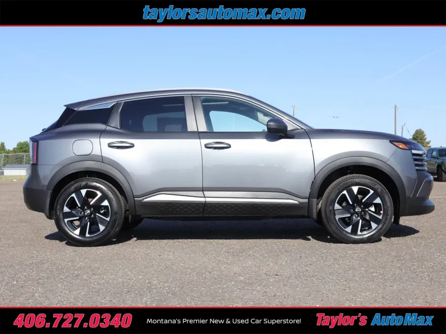 2025 Nissan Kicks SV photo 1