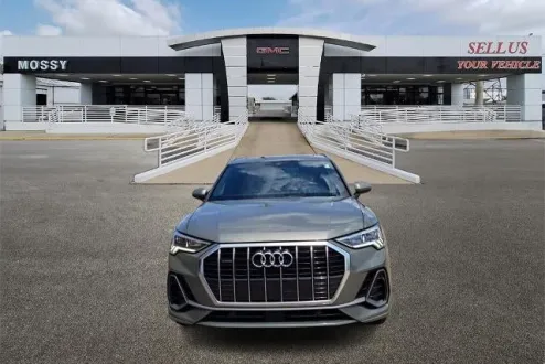 2024 Audi Q3 S line Premium photo 2