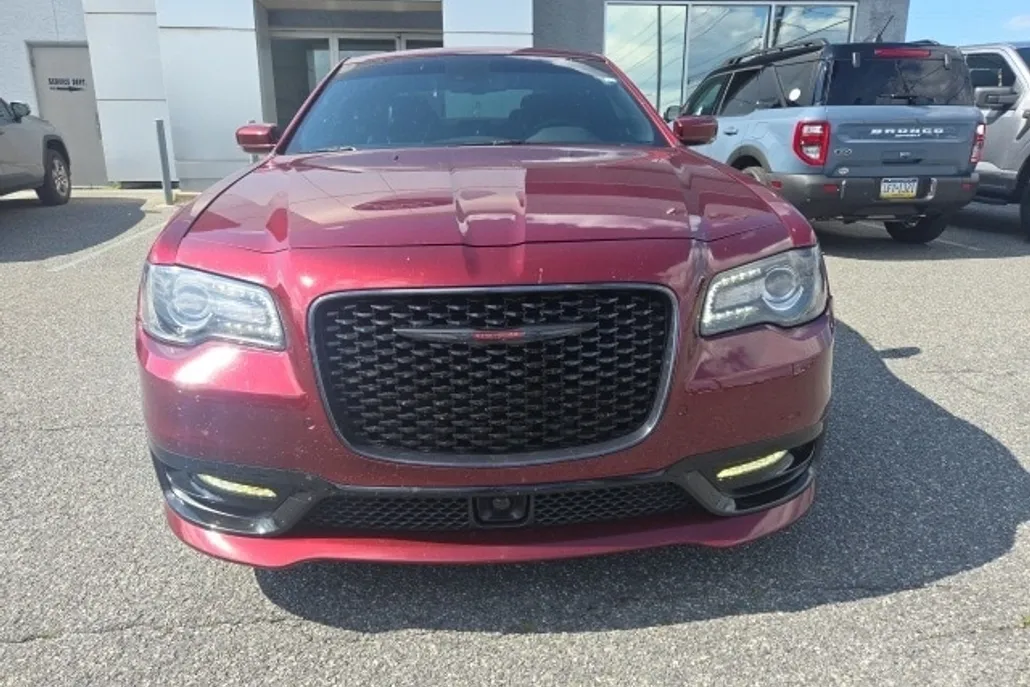 2023 Chrysler 300 S photo 1