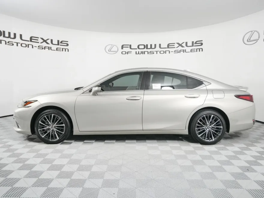 2025 Lexus ES 300h Premium photo 1