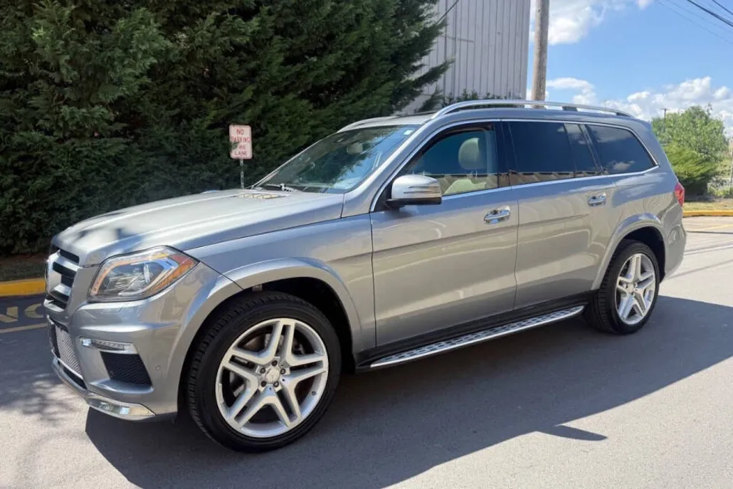2014 Mercedes Benz GL 550 photo 1