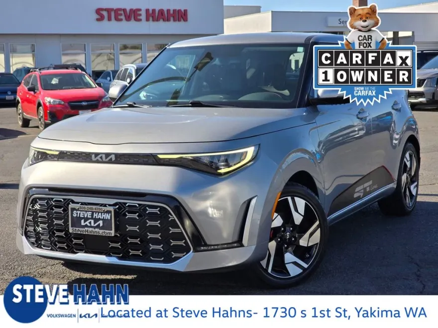 2023 Kia Soul GT-Line photo 1