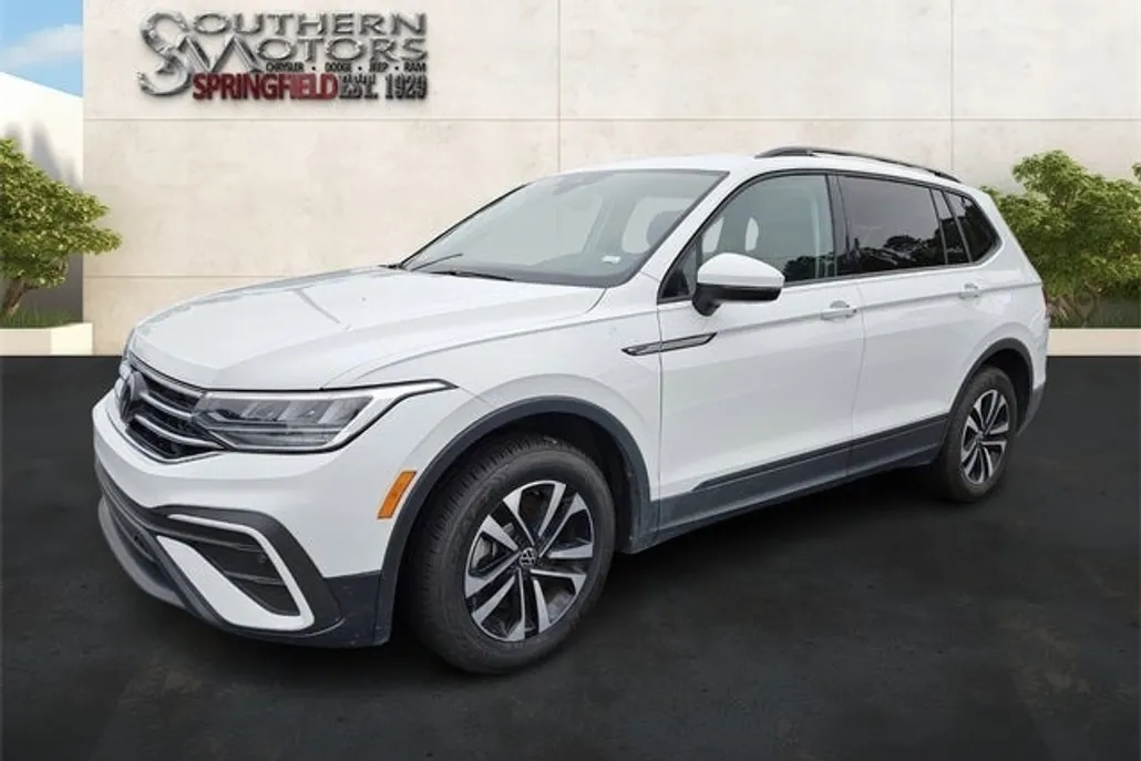 2024 Volkswagen Tiguan S photo 1
