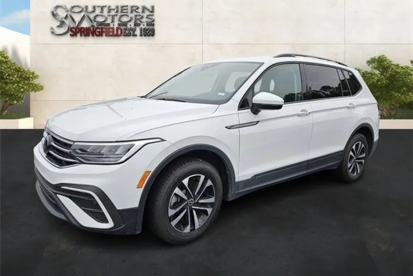 2024 Volkswagen Tiguan S photo 1