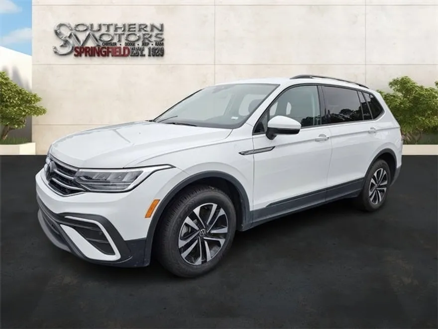 2024 Volkswagen Tiguan S photo 1