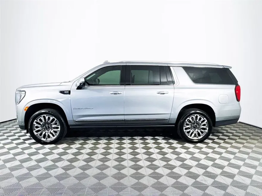 2024 Gmc Yukon XL Denali Ultimate photo 1