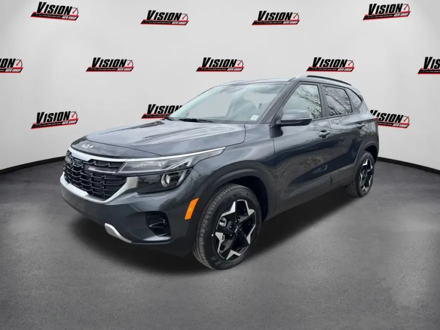 2025 Kia Seltos S photo 1